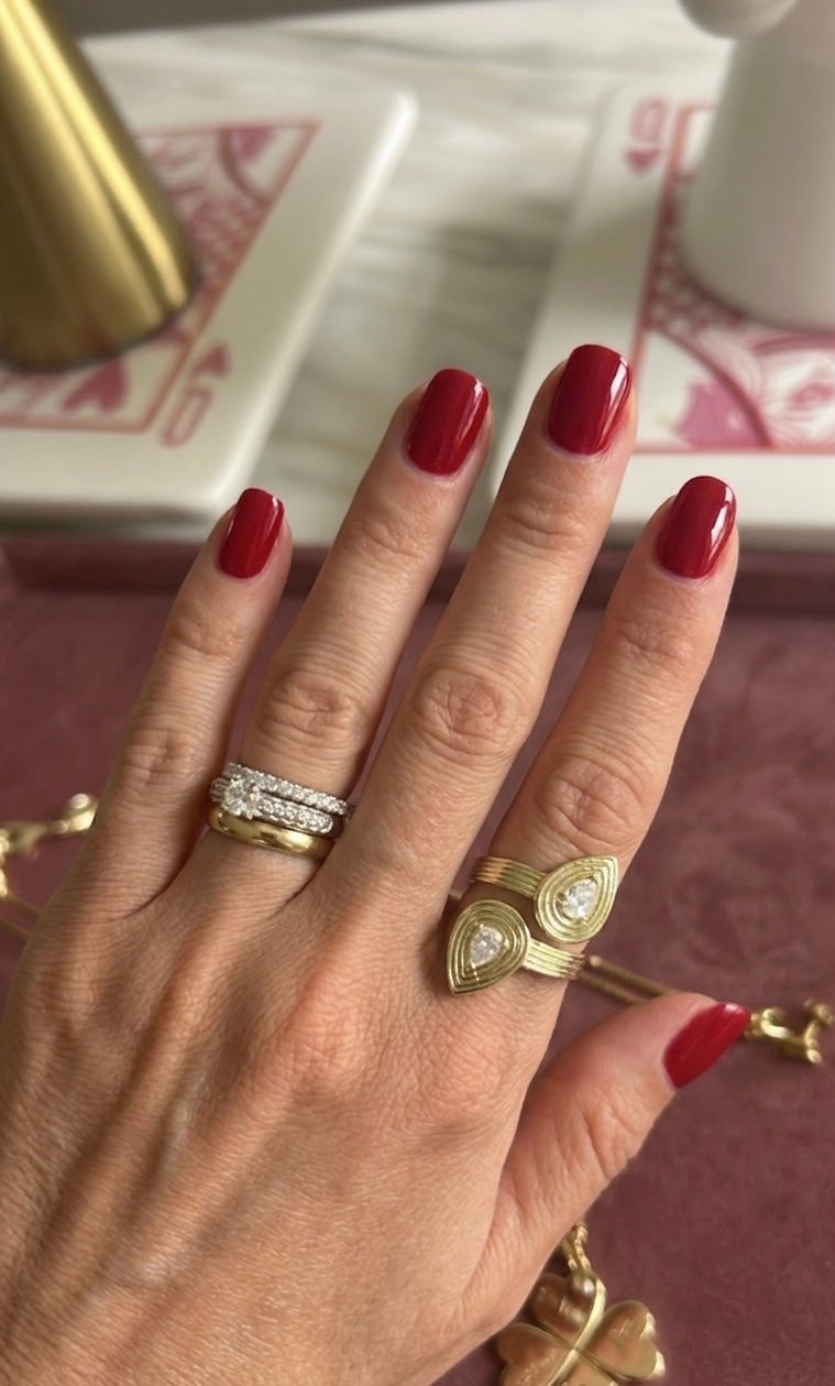 The cz stone drops ring