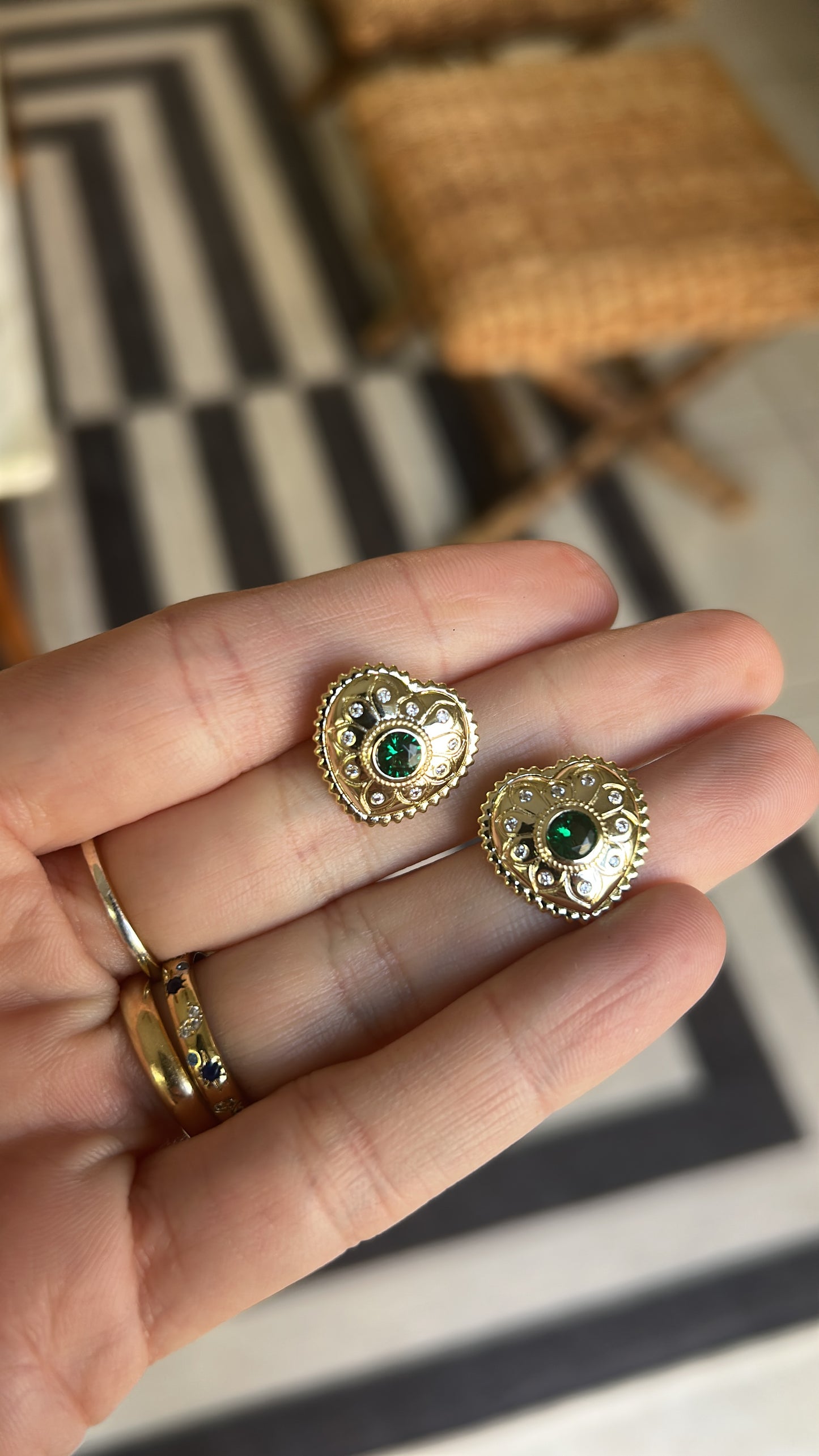 Emerald heart studs