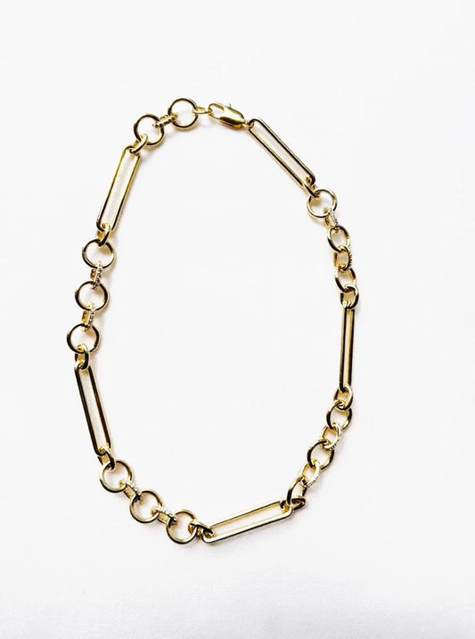 Adela rhinestone chain