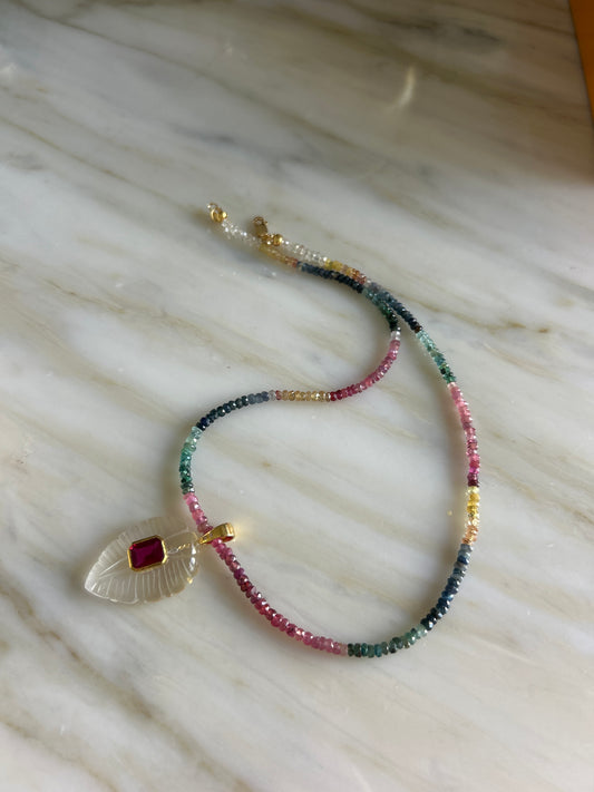 Leaf pendant with sapphire necklace