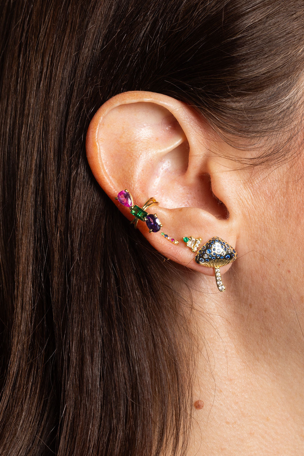 The wild blue mushroom studs